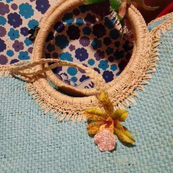 STRAW SPRING/SUMMER TOTE pre-owned/GORGEOUS - Picture 6 of 7